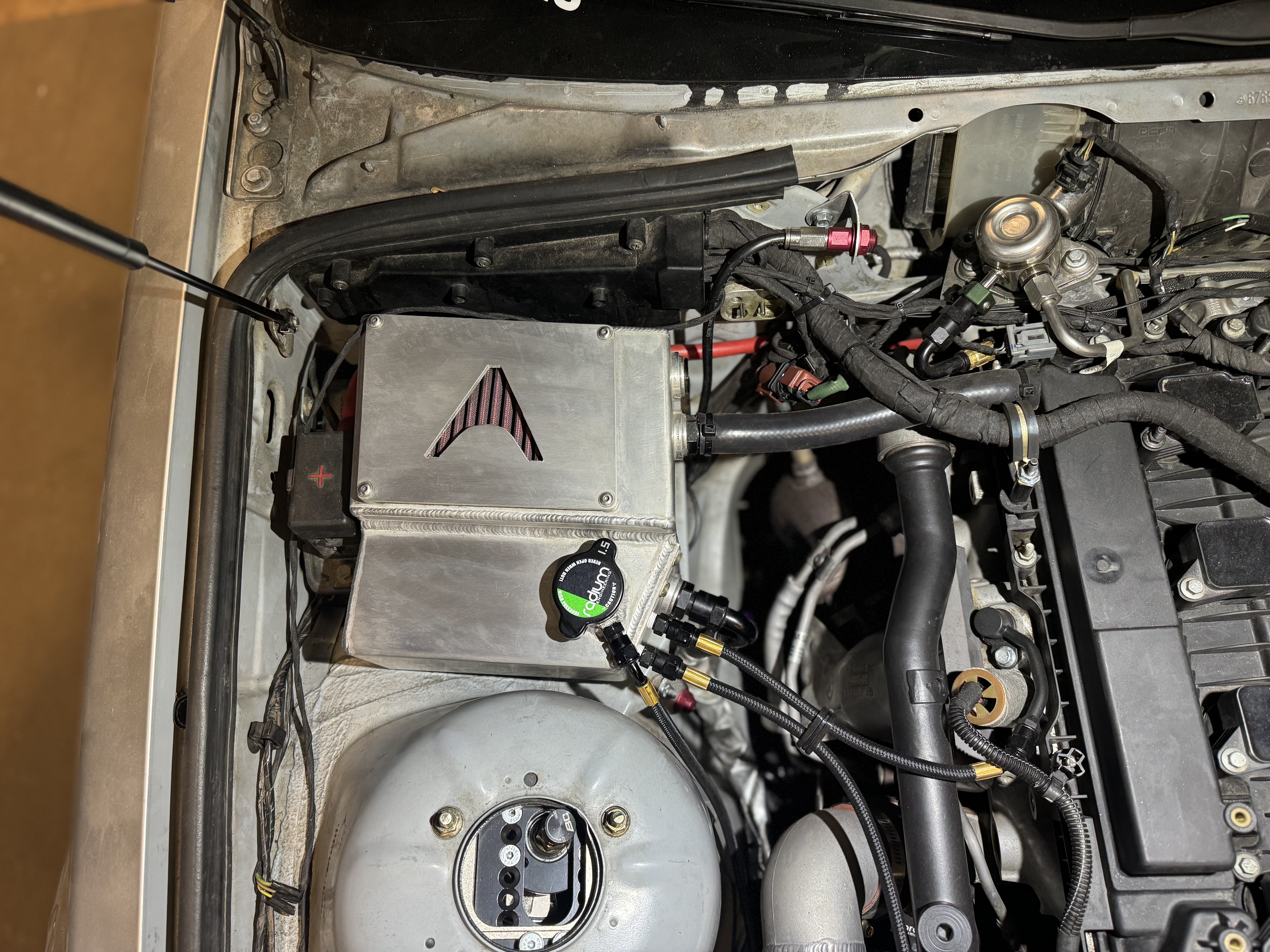 E36 Combo Breather/ Coolant Tank